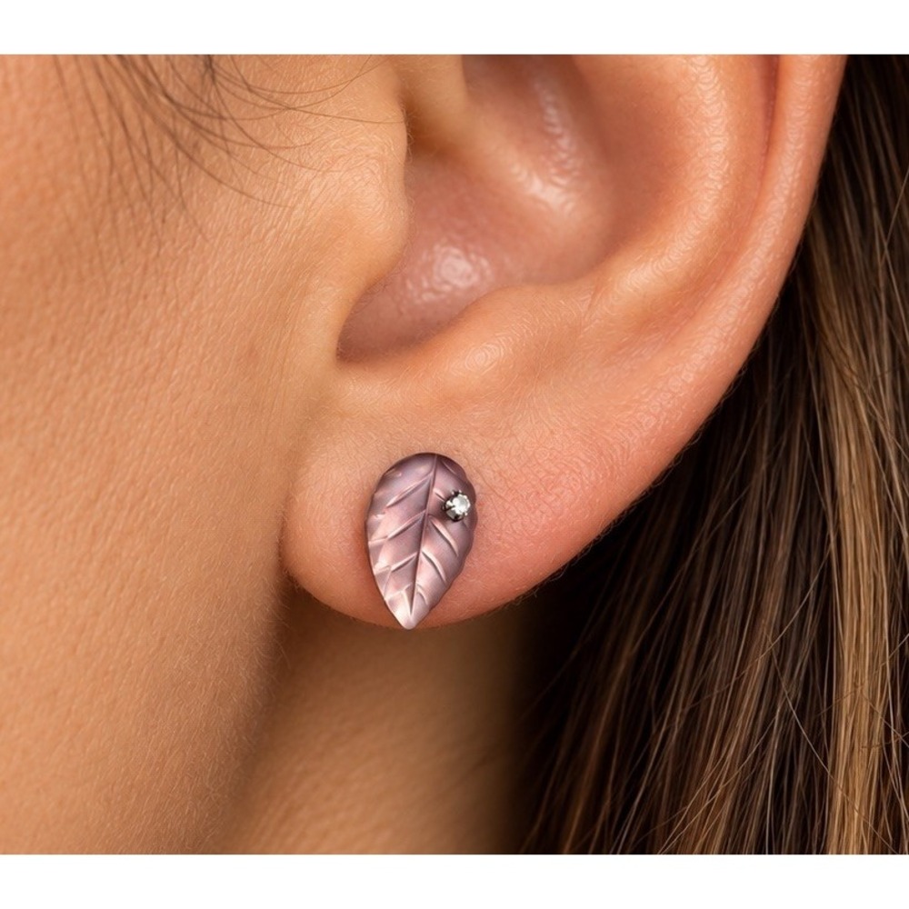 Womens 60s Vtg Mother Of Pearl Leaf Crystal Stud Earrings Purple Pink Pierced